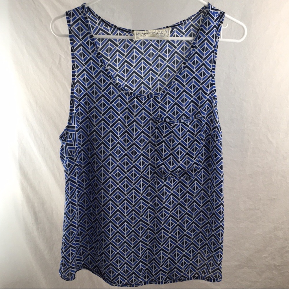 Sleeveless business casual blouse